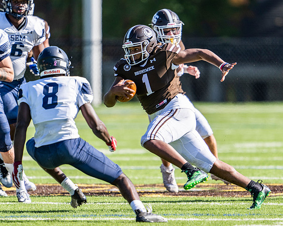 football_2022-10-15_dburns_9928