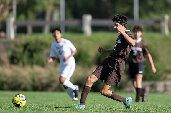 soccer_jv2_2022-09-28_dburns_7489