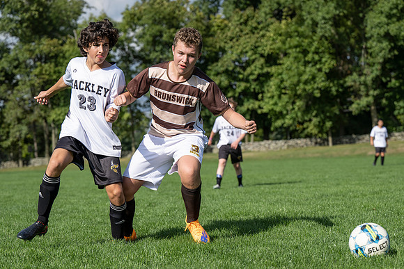 soccer_8b_2022-09-27_dburns_7178