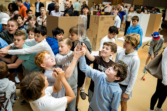 sciencefair25_ms_ah_0091