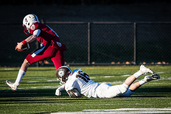 football_nepsac19_wkl5_3280