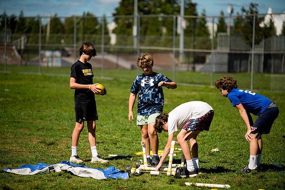 classtrip22_gr7_calfpasture_ah_0074
