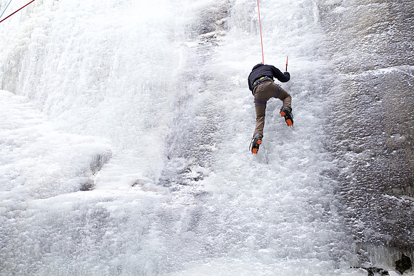 campdudley16_iceclimbing_bd_1729