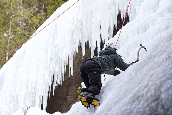campdudley16_iceclimbing_bd_5620