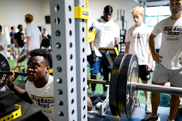 football_2024-08-01_liftforlife_ah_0075