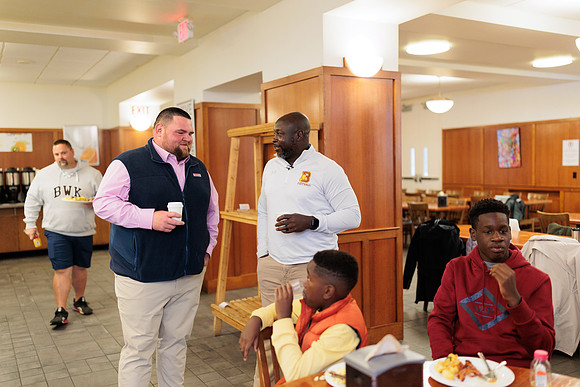 hc22_fballbfast_bdf2_5300