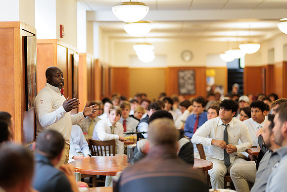 hc22_fballbfast_bdf2_5426