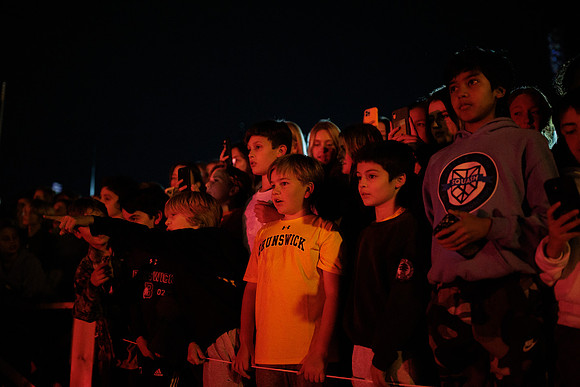 hc22_bonfireworks_bdf2_4976