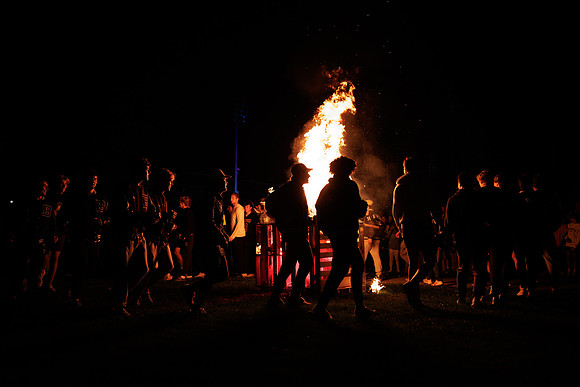 hc22_bonfireworks_bdf2_5062
