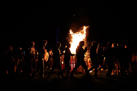 hc22_bonfireworks_bdf2_5071