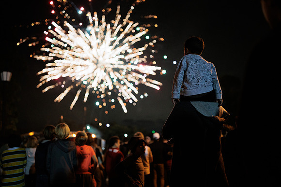 hc22_bonfireworks_bdf2_5124