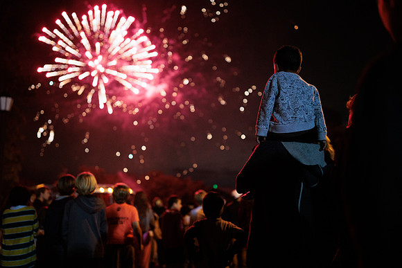 hc22_bonfireworks_bdf2_5126