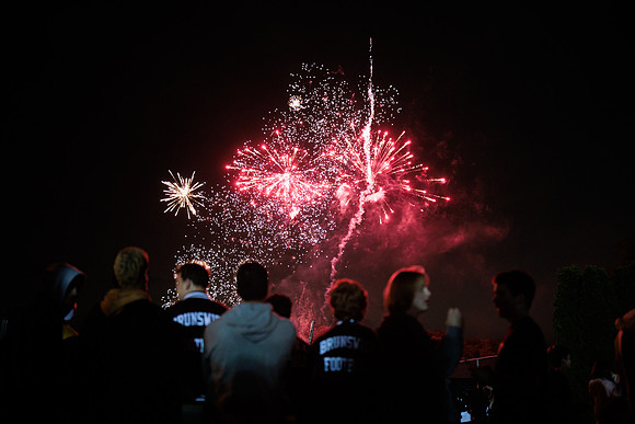 hc22_bonfireworks_bdf2_5153