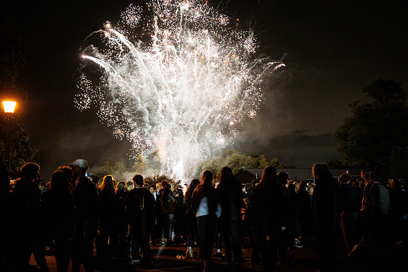 hc22_bonfireworks_bdf2_5226