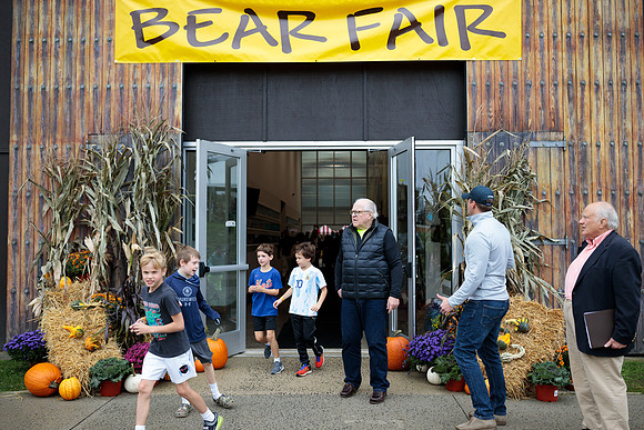 hc22_bearfair_bdf1_1085