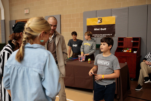 hc22_bearfair_bdf1_1132