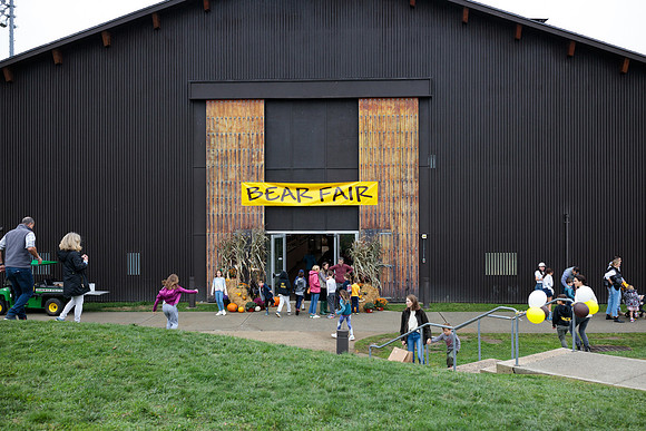 hc22_bearfair_bdf1_1140