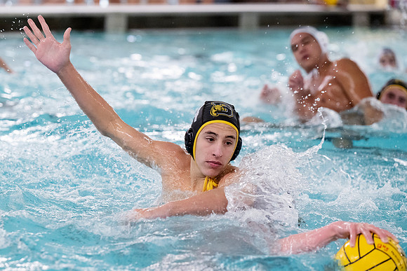 waterpolo_2022-10-07_varsitya1_dburns_5927