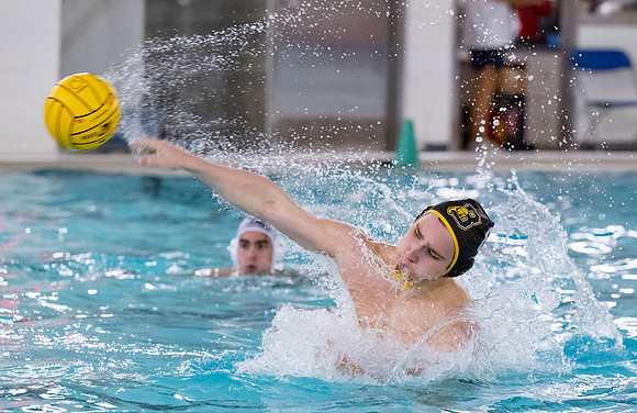 waterpolo_2022-10-07_varsitya1_dburns_6142