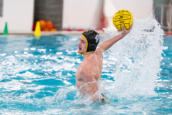 waterpolo_2022-10-07_varsitya1_dburns_6177
