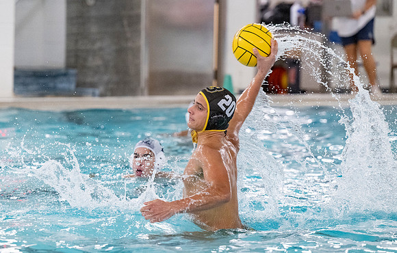waterpolo_2022-10-07_varsitya1_dburns_6204
