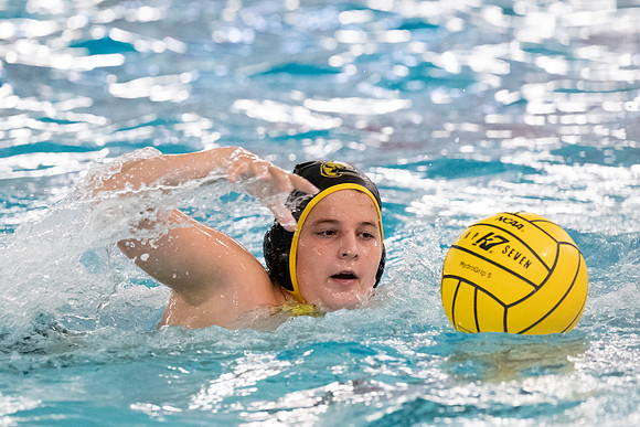waterpolo_2022-10-07_varsitya1_dburns_6510