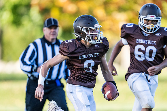 football_ms_brown_2022-10-20_dburns_2620