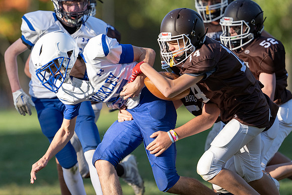 football_ms_brown_2022-10-20_dburns_2690