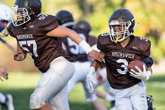 football_ms_brown_2022-10-20_dburns_2727