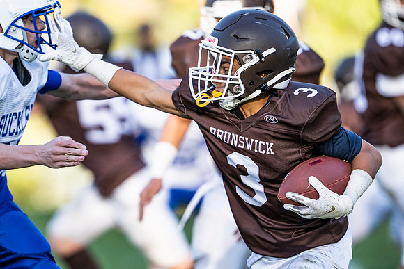 football_ms_brown_2022-10-20_dburns_2745