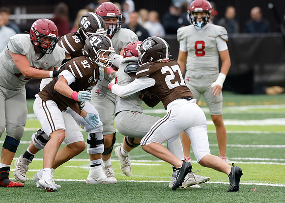 hc25_football_fg1_2350