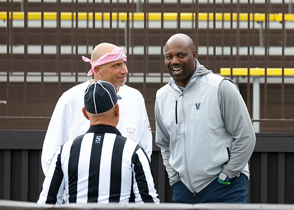 hc25_football_fg1_1857