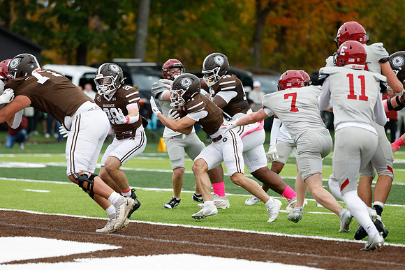 hc25_football_fg2_1852