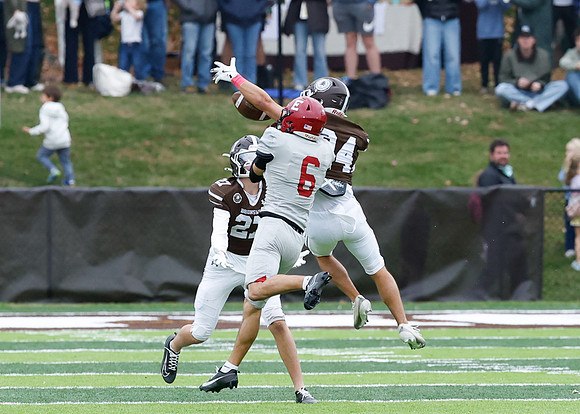 hc25_football_fg1_2265