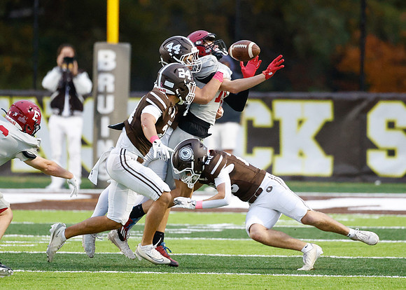 hc25_football_fg1_2549