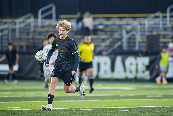 hc25_soccer_ah_0024