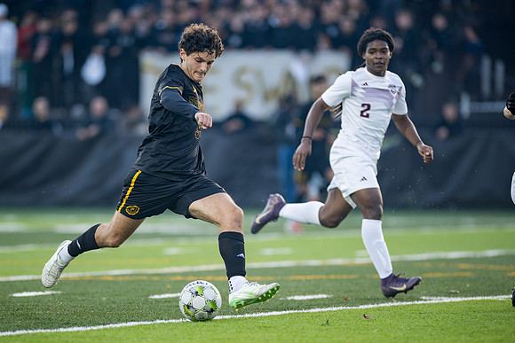 hc25_soccer_ah_0028