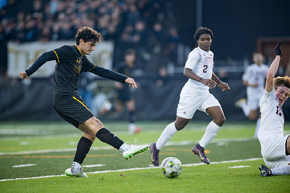hc25_soccer_ah_0029