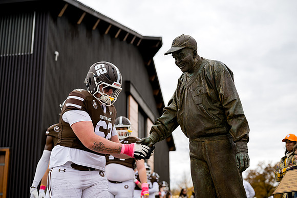 hc25_football_ah_0057