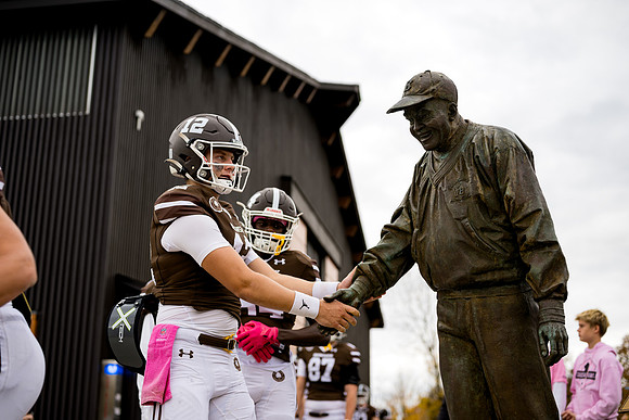 hc25_football_ah_0073