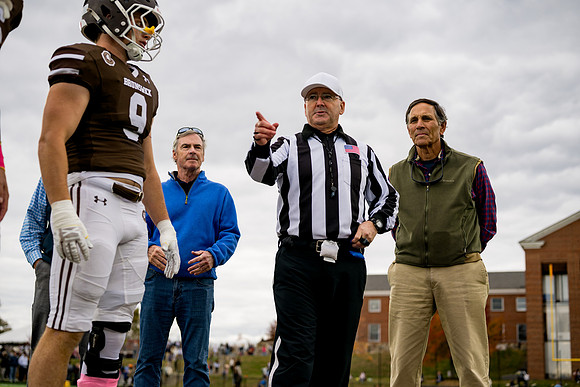 hc25_football_ah_0110