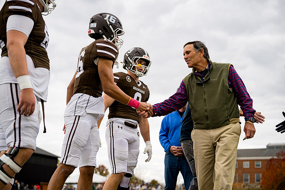 hc25_football_ah_0119