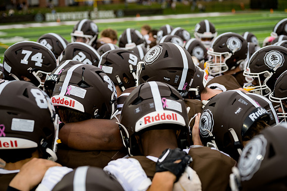 hc25_football_ah_0137