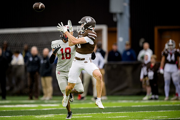 hc25_football_ah_0175
