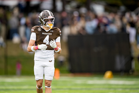hc25_football_ah_0254