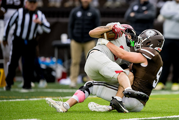 hc25_football_ah_0304