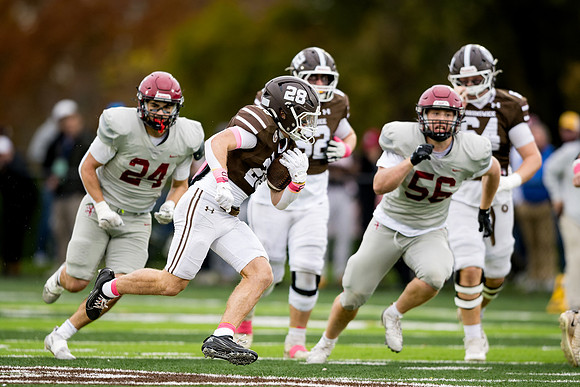 hc25_football_ah_0316