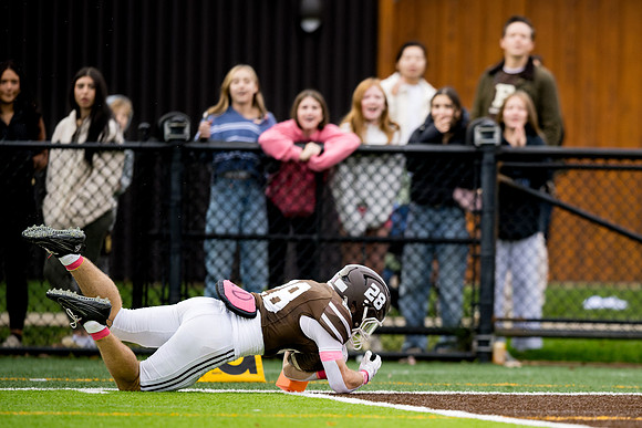 hc25_football_ah_0318