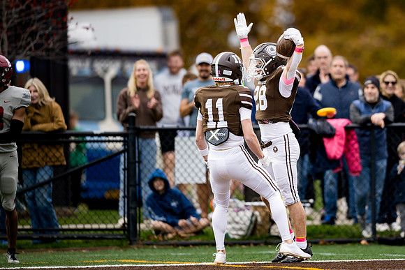 hc25_football_ah_0321