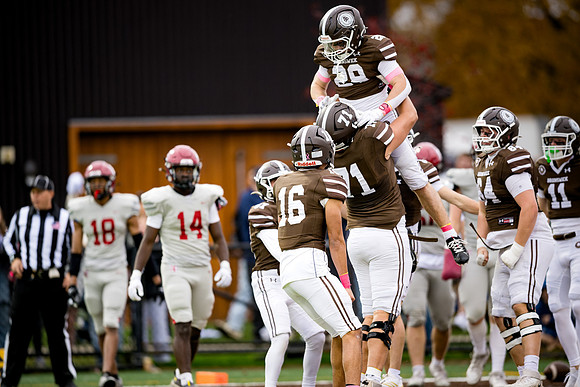 hc25_football_ah_0327